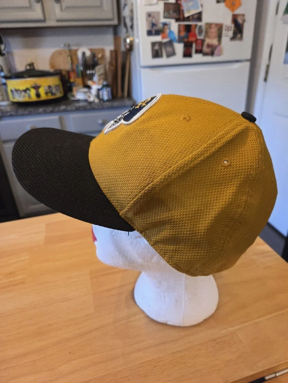 NEW ERA 59 FIFTY PITTSBURGH PIRATES GOLDC & BLACK ADULT BASEBALL CAP SIZE 7-3/8